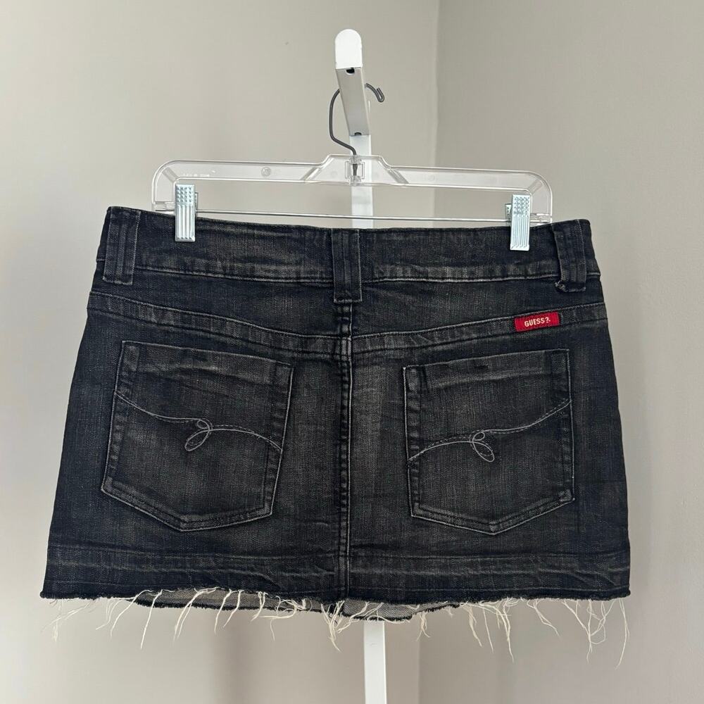 Guess Retro Vintage Y2K 90s Black Distressed Raw Hem Mini Skirt Size 30